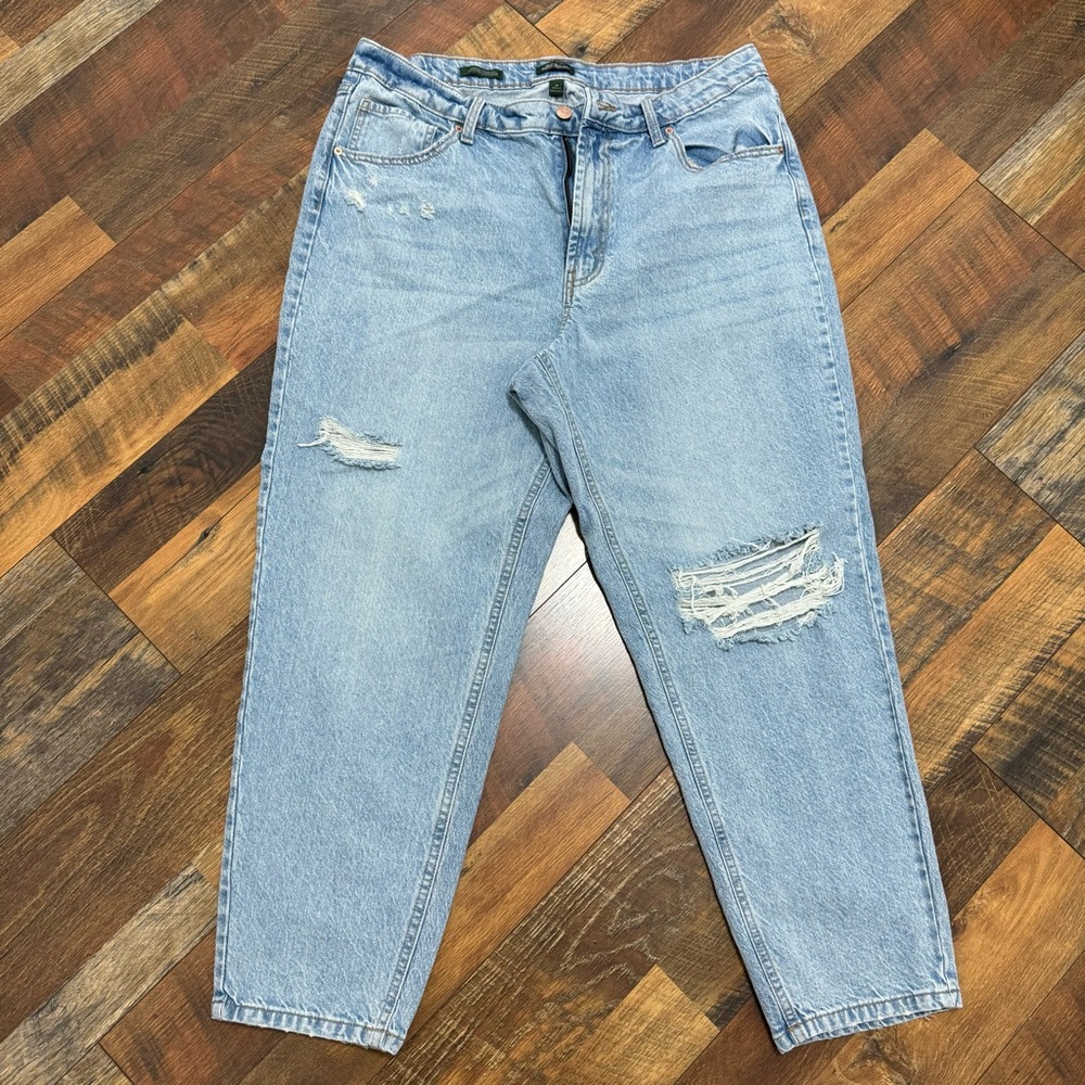 Wild Fable Super-High Rise Tapered Jeans Light Blue